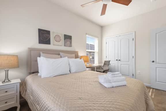 Convenience at a Great Value 4-BR DC Homestay - Image 2