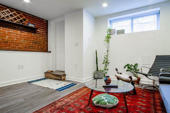 A Pleasant Stay in Columbia Heights with 2-BR - Image 4