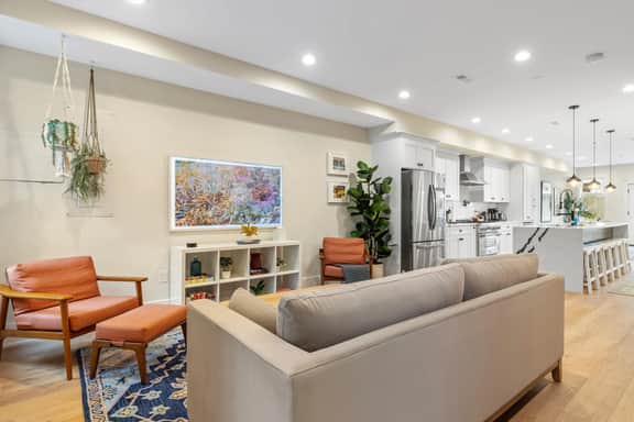 Central DC 5-BR Townhome - Walk to METRO-rail - Image 4