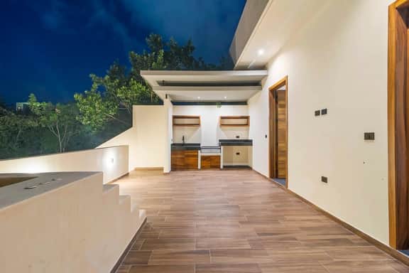La Veleta Getaway at ASANA LEAF House Sleeps 12 - Image 4