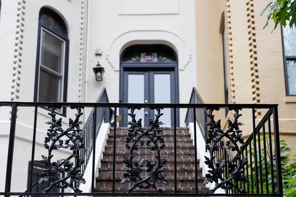 Rooftop deck | Central Location in Dupont Circle | Walk Everywhere - Image 2