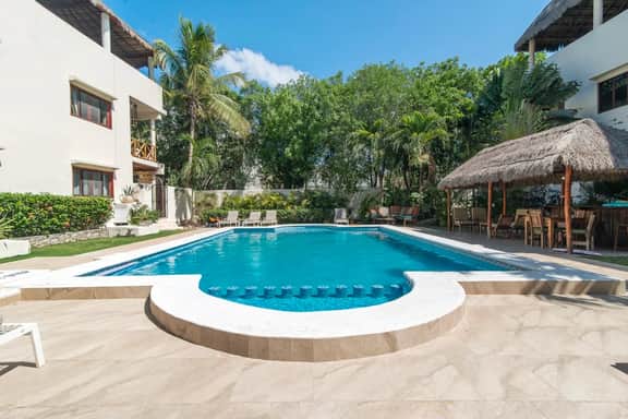 Centro Holiday Home - Steps to Downtown Hot Spots - Image 4