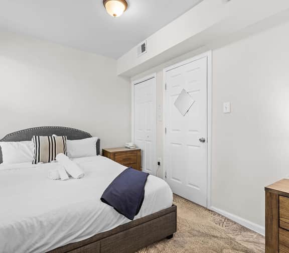 Entire Home - DC Retreat, Free Parking - Image 2