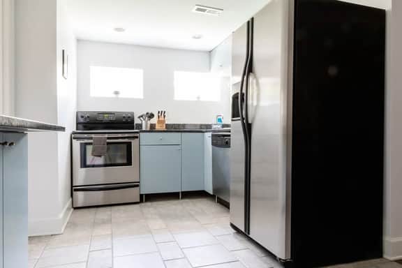 HISTORIC HOME - AMAZING LOCATION ** PARKING ** W/D - Image 5