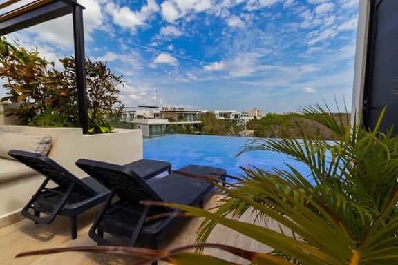 Luxury Penthouse | Rooftop Garden + Hot Tub |Pools - Image 3