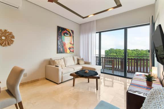 One block from beach in Hotel Zone-Free Beach Club - Image 4