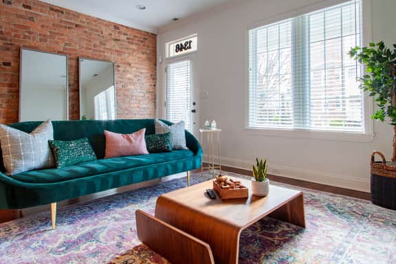 Beautifully Appointed Designer Rowhome Near Capitol Hill • Lincoln Park - Image 4