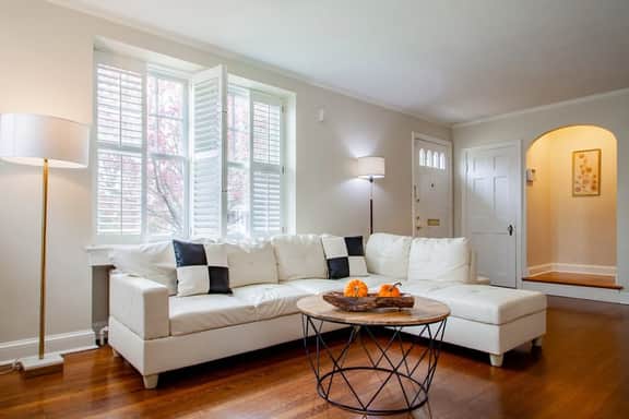 Chevy Chase//Bethesda Home Base ✢ Great for DC area travel! - Image 2