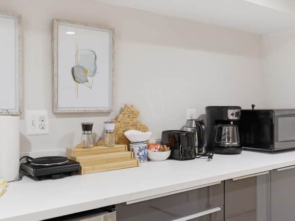 Cozy 1BR in Capitol Hill, Near H St Corridor - Image 3