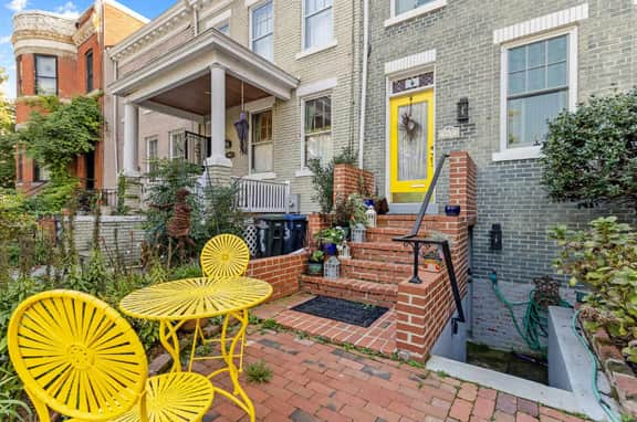 Stylish City Studio in the Heart of Capitol Hill - Image 2