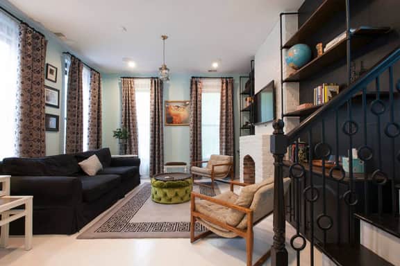 ✦3-BR IN THE ♥ OF SHAW✦ 2 BLOCKS TO SUBWAY✦ 2 _SEPARATE_ UNITS - Image 2